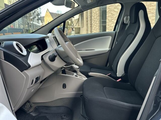 Сірий Рено Зое, об'ємом двигуна 0 л та пробігом 137 тис. км за 8950 $, фото 5 на Automoto.ua