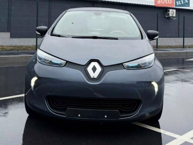 Серый Рено Зое, объемом двигателя 0 л и пробегом 62 тыс. км за 9550 $, фото 16 на Automoto.ua