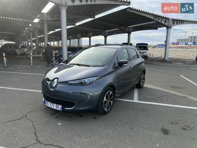 Серый Рено Зое, объемом двигателя 0 л и пробегом 160 тыс. км за 8700 $, фото 32 на Automoto.ua