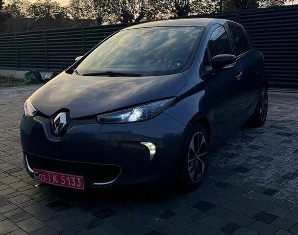 Серый Рено Зое, объемом двигателя 0 л и пробегом 86 тыс. км за 9500 $, фото 3 на Automoto.ua