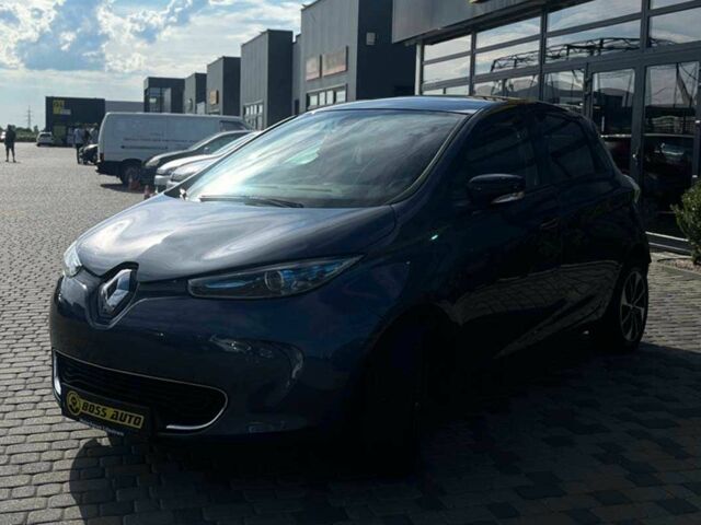 Серый Рено Зое, объемом двигателя 0 л и пробегом 48 тыс. км за 11500 $, фото 2 на Automoto.ua