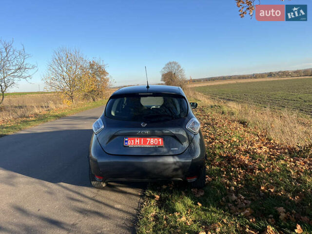 Серый Рено Зое, объемом двигателя 0 л и пробегом 108 тыс. км за 8500 $, фото 55 на Automoto.ua