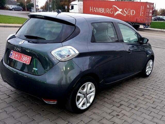 Рено Зое 2017 в Луцке на Automoto.ua Серый Рено Зое, объемом двигателя 0 л и пробегом 79 тыс. км за 8800 $, фото 2 на Automoto.ua