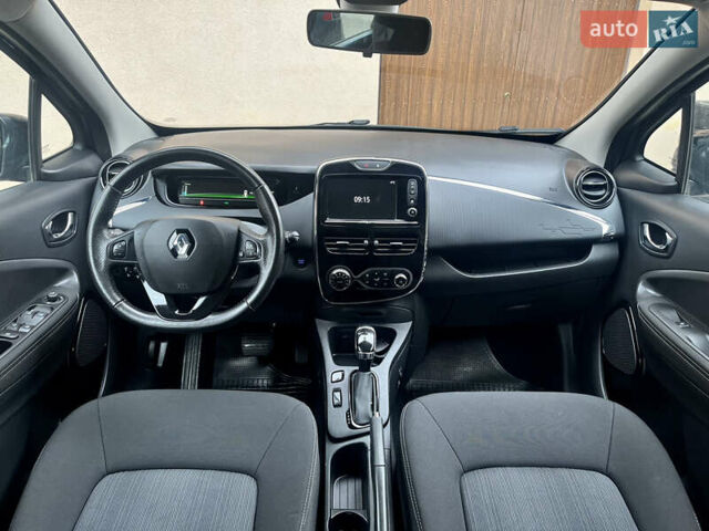 Сірий Рено Зое, об'ємом двигуна 0 л та пробігом 104 тис. км за 9200 $, фото 11 на Automoto.ua