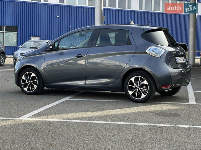 Серый Рено Зое, объемом двигателя 0 л и пробегом 160 тыс. км за 8700 $, фото 14 на Automoto.ua