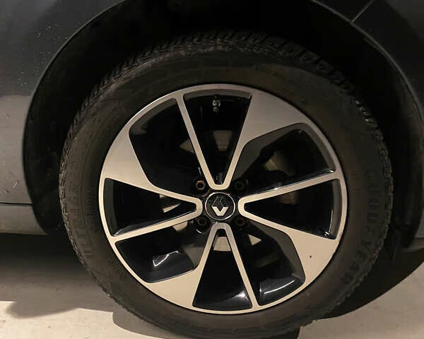 Сірий Рено Зое, об'ємом двигуна 0 л та пробігом 95 тис. км за 9700 $, фото 12 на Automoto.ua