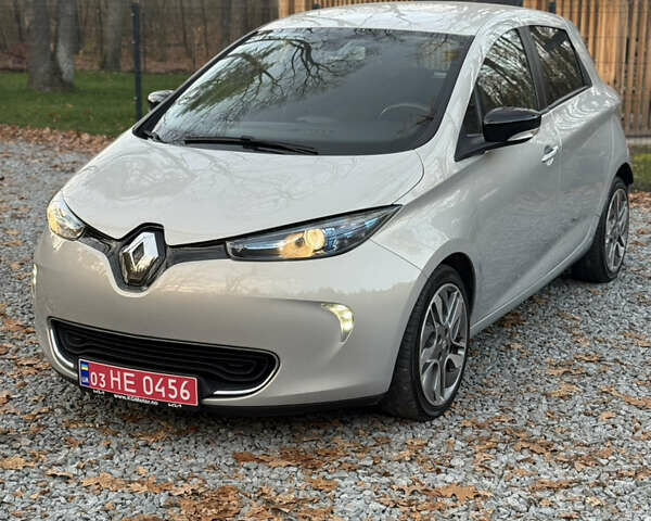 Сірий Рено Зое, об'ємом двигуна 0 л та пробігом 160 тис. км за 8499 $, фото 2 на Automoto.ua
