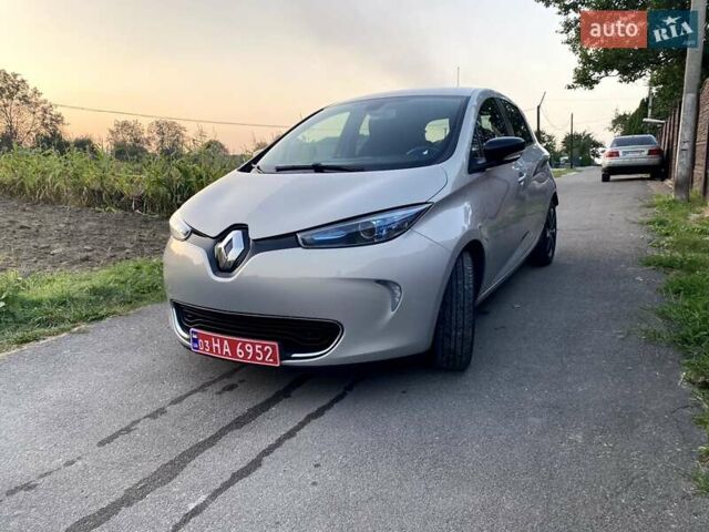 Сірий Рено Зое, об'ємом двигуна 0 л та пробігом 162 тис. км за 8900 $, фото 1 на Automoto.ua