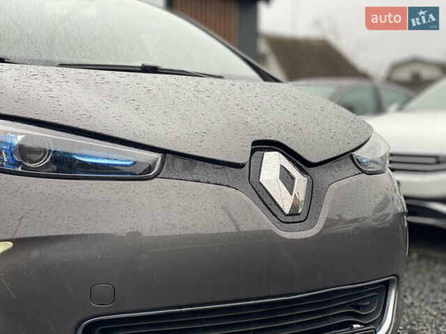 Сірий Рено Зое, об'ємом двигуна 0 л та пробігом 85 тис. км за 9600 $, фото 9 на Automoto.ua