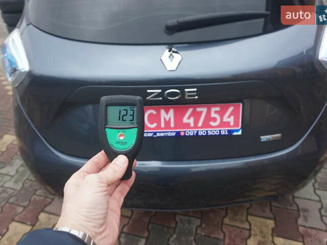 Серый Рено Зое, объемом двигателя 0 л и пробегом 182 тыс. км за 8200 $, фото 71 на Automoto.ua