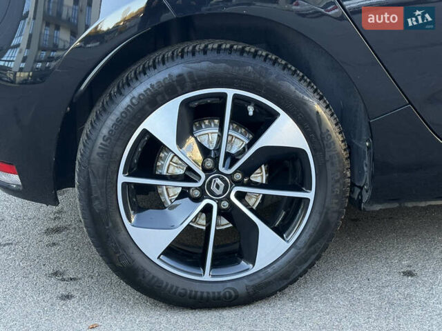 Серый Рено Зое, объемом двигателя 0 л и пробегом 21 тыс. км за 10446 $, фото 26 на Automoto.ua