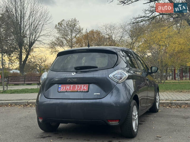 Серый Рено Зое, объемом двигателя 0 л и пробегом 164 тыс. км за 10200 $, фото 3 на Automoto.ua