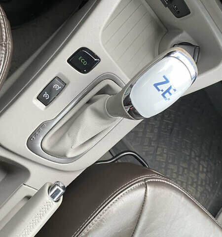 Сірий Рено Зое, об'ємом двигуна 0 л та пробігом 85 тис. км за 9600 $, фото 44 на Automoto.ua