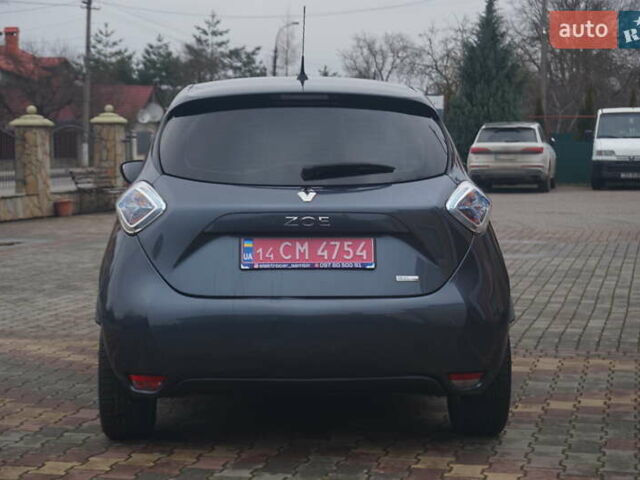 Серый Рено Зое, объемом двигателя 0 л и пробегом 182 тыс. км за 8200 $, фото 10 на Automoto.ua