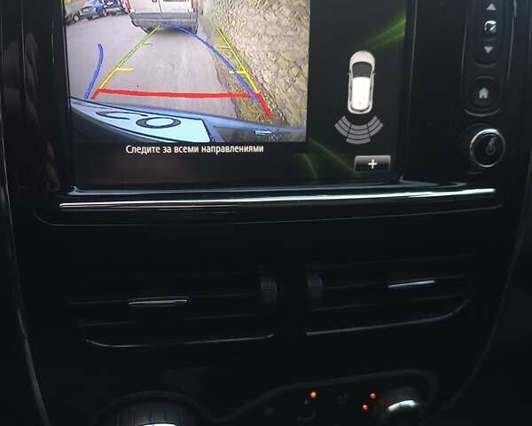 Серый Рено Зое, объемом двигателя 0 л и пробегом 115 тыс. км за 10500 $, фото 15 на Automoto.ua