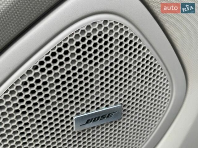 Серый Рено Зое, объемом двигателя 0 л и пробегом 140 тыс. км за 9150 $, фото 26 на Automoto.ua