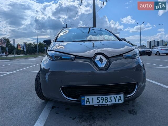 Сірий Рено Зое, об'ємом двигуна 0 л та пробігом 83 тис. км за 11500 $, фото 18 на Automoto.ua