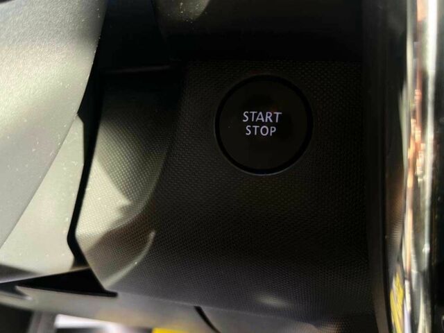 Серый Рено Зое, объемом двигателя 0 л и пробегом 48 тыс. км за 11500 $, фото 18 на Automoto.ua