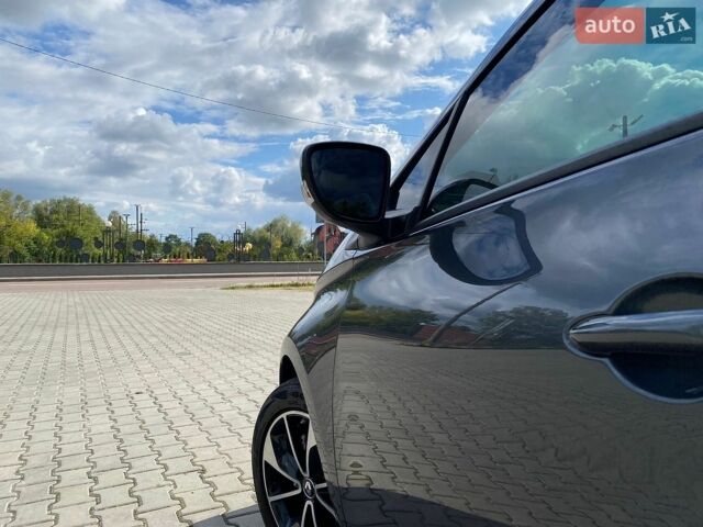 Серый Рено Зое, объемом двигателя 0 л и пробегом 79 тыс. км за 10900 $, фото 14 на Automoto.ua