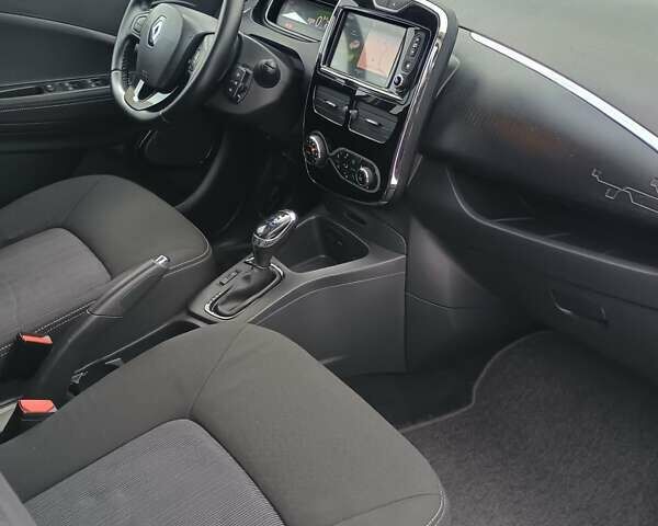 Сірий Рено Зое, об'ємом двигуна 0 л та пробігом 65 тис. км за 8700 $, фото 11 на Automoto.ua