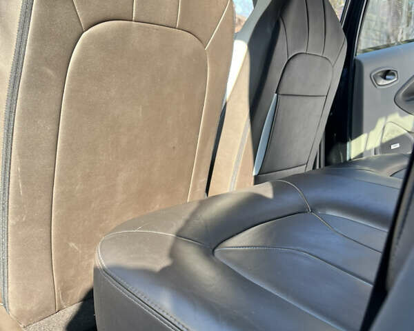Серый Рено Зое, объемом двигателя 0 л и пробегом 117 тыс. км за 10399 $, фото 24 на Automoto.ua