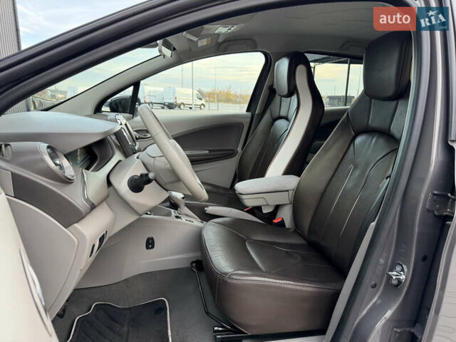 Сірий Рено Зое, об'ємом двигуна 0 л та пробігом 126 тис. км за 10499 $, фото 21 на Automoto.ua