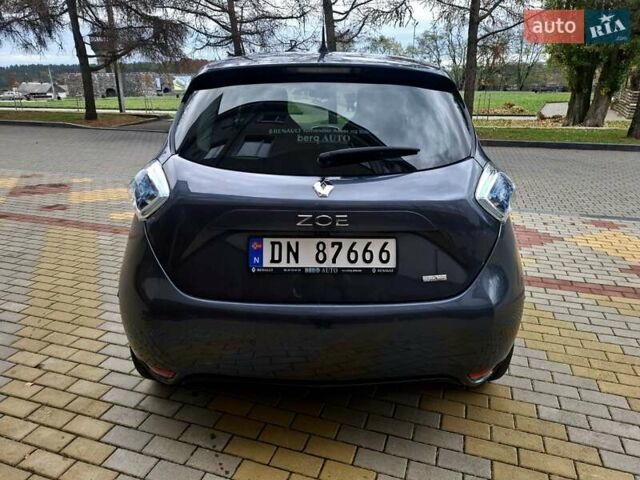 Сірий Рено Зое, об'ємом двигуна 0 л та пробігом 118 тис. км за 9200 $, фото 9 на Automoto.ua