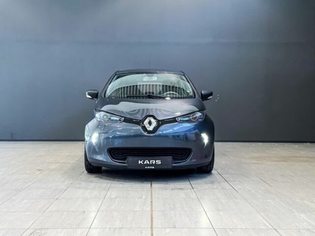 Серый Рено Зое, объемом двигателя 0 л и пробегом 90 тыс. км за 9000 $, фото 4 на Automoto.ua