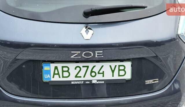 Серый Рено Зое, объемом двигателя 0 л и пробегом 91 тыс. км за 9999 $, фото 18 на Automoto.ua