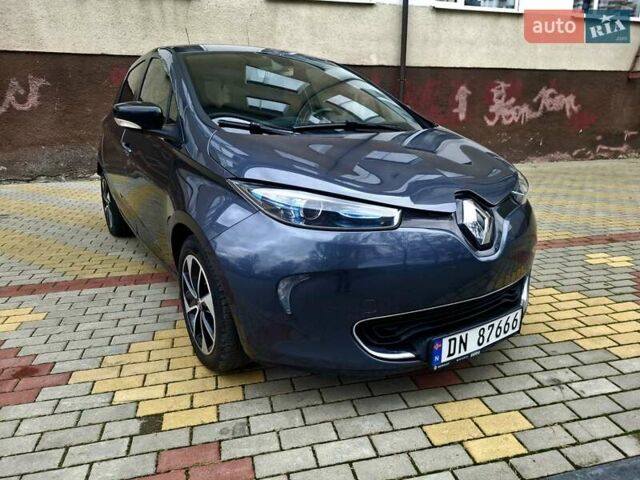 Сірий Рено Зое, об'ємом двигуна 0 л та пробігом 118 тис. км за 9200 $, фото 1 на Automoto.ua