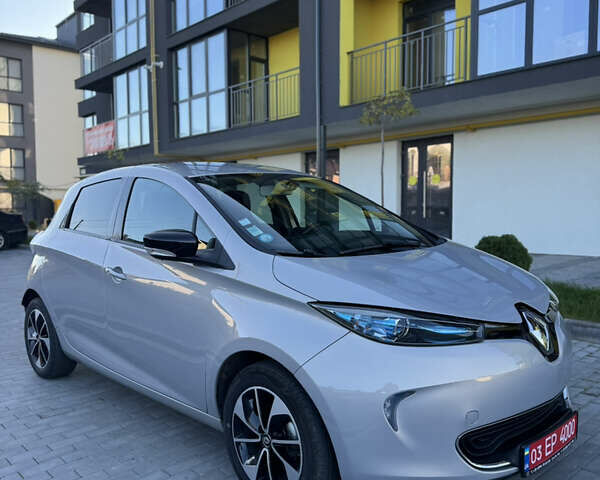 Рено Зое 2018 в Луцке на Automoto.ua Серый Рено Зое, объемом двигателя 0 л и пробегом 94 тыс. км за 9900 $, фото 5 на Automoto.ua