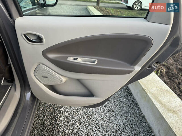 Сірий Рено Зое, об'ємом двигуна 0 л та пробігом 87 тис. км за 9500 $, фото 21 на Automoto.ua