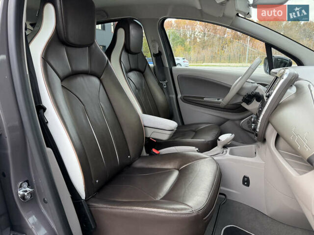 Сірий Рено Зое, об'ємом двигуна 0 л та пробігом 126 тис. км за 10499 $, фото 55 на Automoto.ua