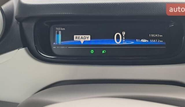 Сірий Рено Зое, об'ємом двигуна 0 л та пробігом 118 тис. км за 9200 $, фото 3 на Automoto.ua