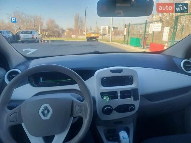 Сірий Рено Зое, об'ємом двигуна 0 л та пробігом 160 тис. км за 8000 $, фото 6 на Automoto.ua