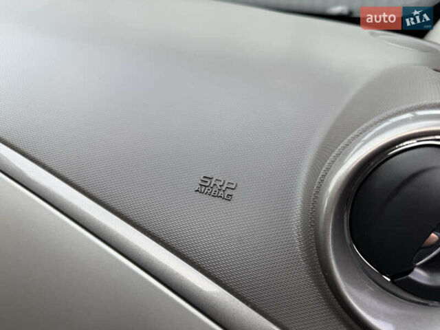 Сірий Рено Зое, об'ємом двигуна 0 л та пробігом 126 тис. км за 10499 $, фото 56 на Automoto.ua