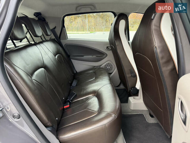 Сірий Рено Зое, об'ємом двигуна 0 л та пробігом 126 тис. км за 10499 $, фото 47 на Automoto.ua