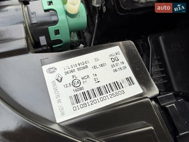 Сірий Рено Зое, об'ємом двигуна 0 л та пробігом 126 тис. км за 10499 $, фото 52 на Automoto.ua