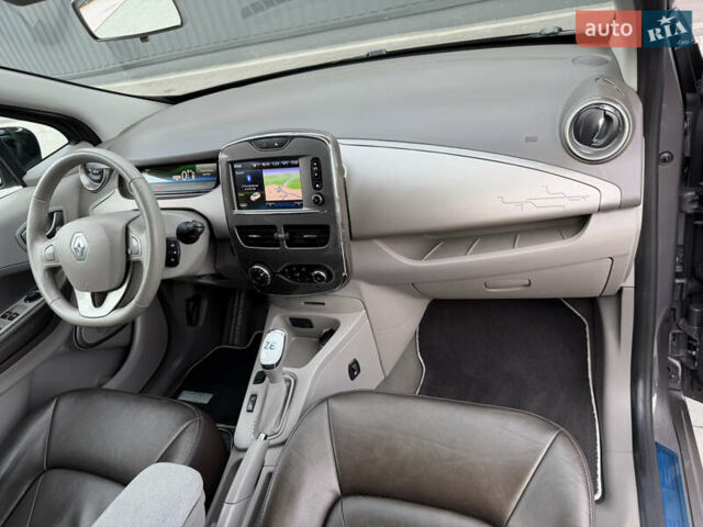 Сірий Рено Зое, об'ємом двигуна 0 л та пробігом 126 тис. км за 10499 $, фото 48 на Automoto.ua