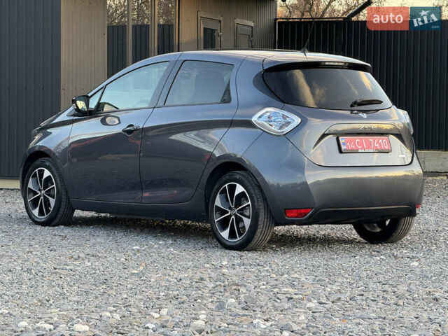 Серый Рено Зое, объемом двигателя 0 л и пробегом 119 тыс. км за 9950 $, фото 10 на Automoto.ua