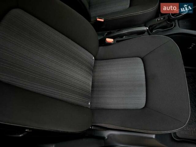 Сірий Рено Зое, об'ємом двигуна 0 л та пробігом 118 тис. км за 9200 $, фото 36 на Automoto.ua