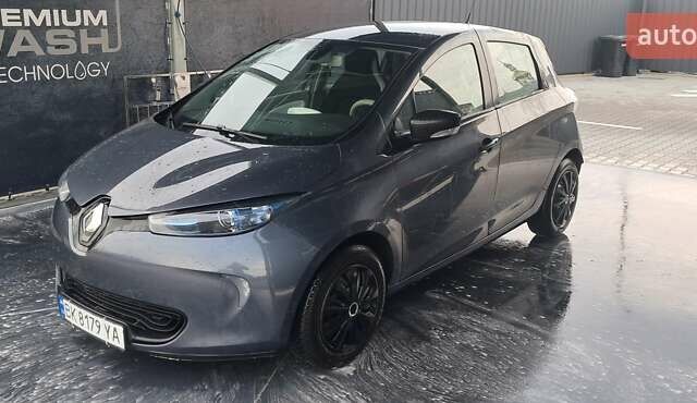Сірий Рено Зое, об'ємом двигуна 0 л та пробігом 118 тис. км за 9200 $, фото 2 на Automoto.ua