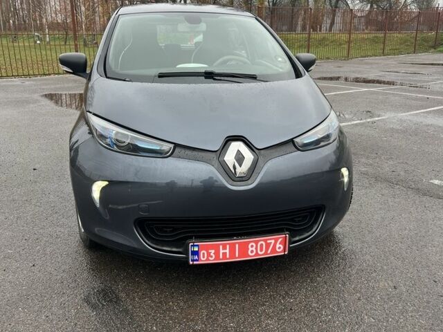 Серый Рено Зое, объемом двигателя 0 л и пробегом 91 тыс. км за 8800 $, фото 1 на Automoto.ua