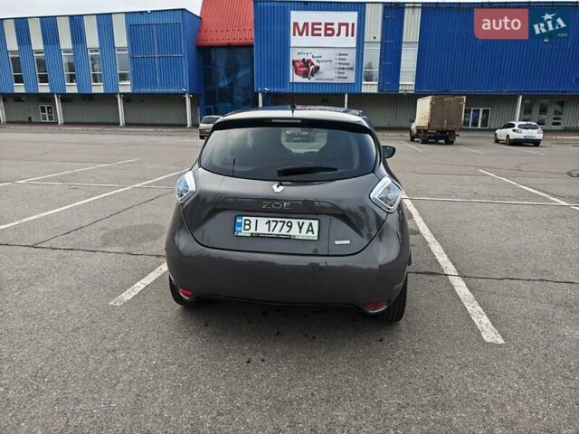 Сірий Рено Зое, об'ємом двигуна 0 л та пробігом 122 тис. км за 10500 $, фото 5 на Automoto.ua