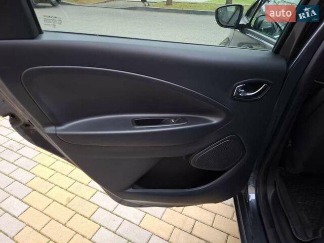 Сірий Рено Зое, об'ємом двигуна 0 л та пробігом 118 тис. км за 9200 $, фото 24 на Automoto.ua