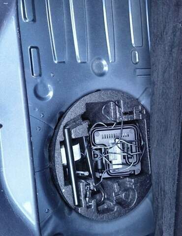 Серый Рено Зое, объемом двигателя 0 л и пробегом 91 тыс. км за 9999 $, фото 42 на Automoto.ua