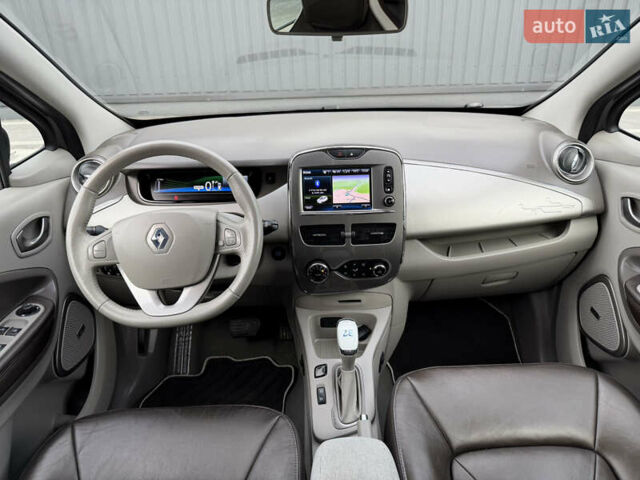 Сірий Рено Зое, об'ємом двигуна 0 л та пробігом 126 тис. км за 10499 $, фото 43 на Automoto.ua