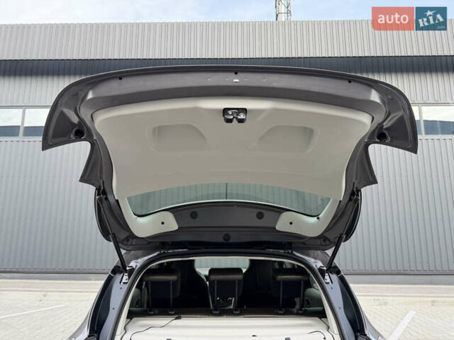 Сірий Рено Зое, об'ємом двигуна 0 л та пробігом 126 тис. км за 10499 $, фото 24 на Automoto.ua