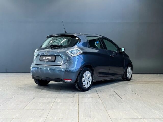 Серый Рено Зое, объемом двигателя 0 л и пробегом 91 тыс. км за 9800 $, фото 2 на Automoto.ua