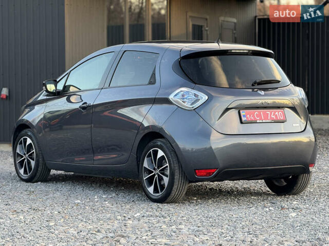 Серый Рено Зое, объемом двигателя 0 л и пробегом 119 тыс. км за 9950 $, фото 9 на Automoto.ua